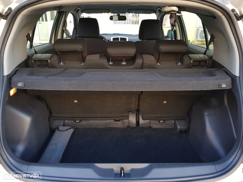 Toyota Urban Cruiser 1.33 VVT-i Sol - 7