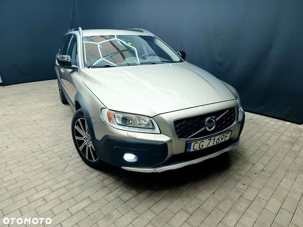 Volvo XC 70 - 1