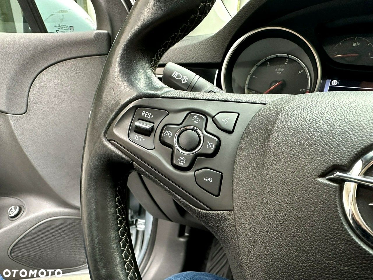 Opel Astra V 1.6 CDTI Elite S&S - 32