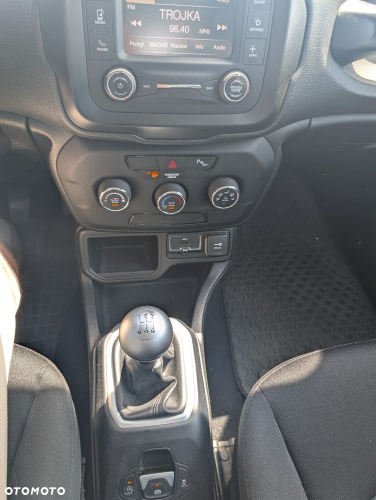 Jeep Renegade 1.6 E-TorQ Sport FWD - 18