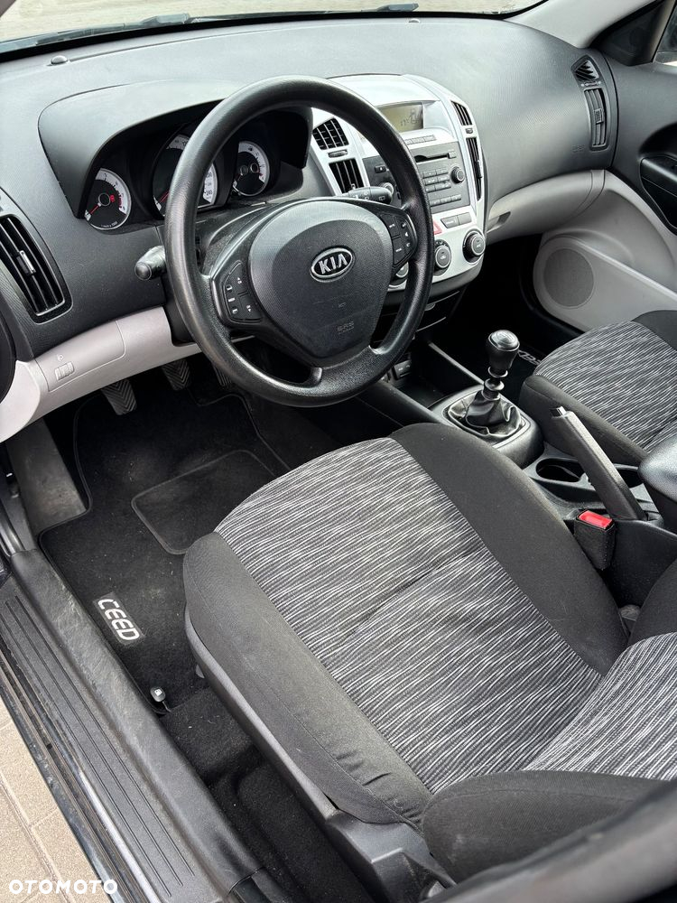 Kia Ceed Cee'd 1.4 Comfort - 11