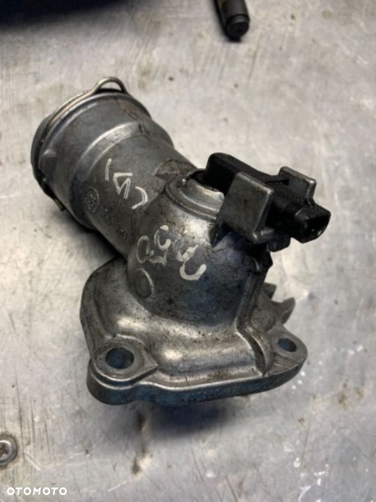 MERCEDES   3,0 350 cdi   cdi om 642  termostat 6422001616 - 1