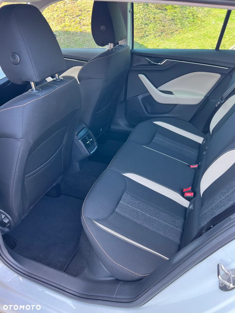 Skoda Kamiq 1.0 TSI Style - 12
