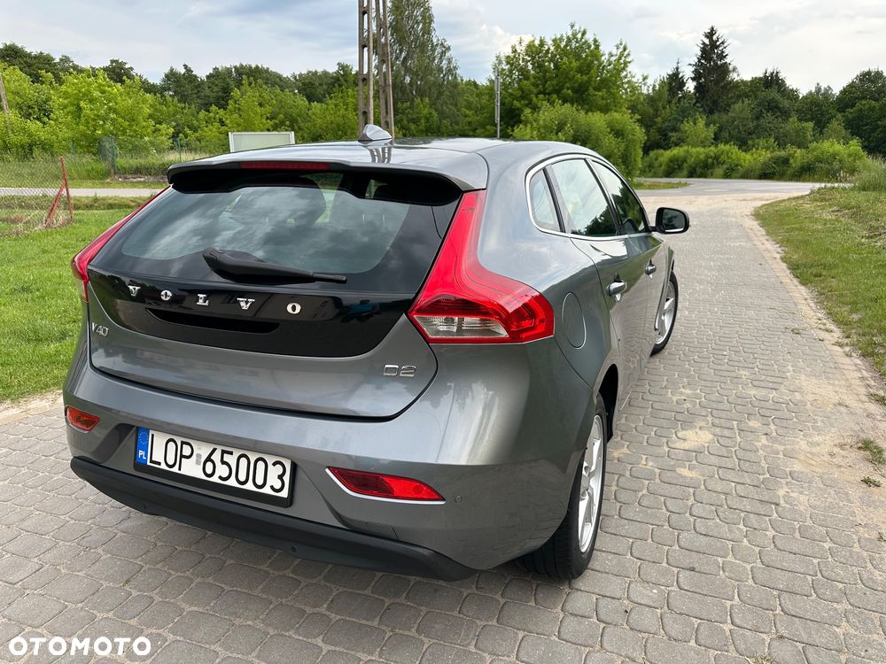 Volvo V40 D2 Momentum - 14