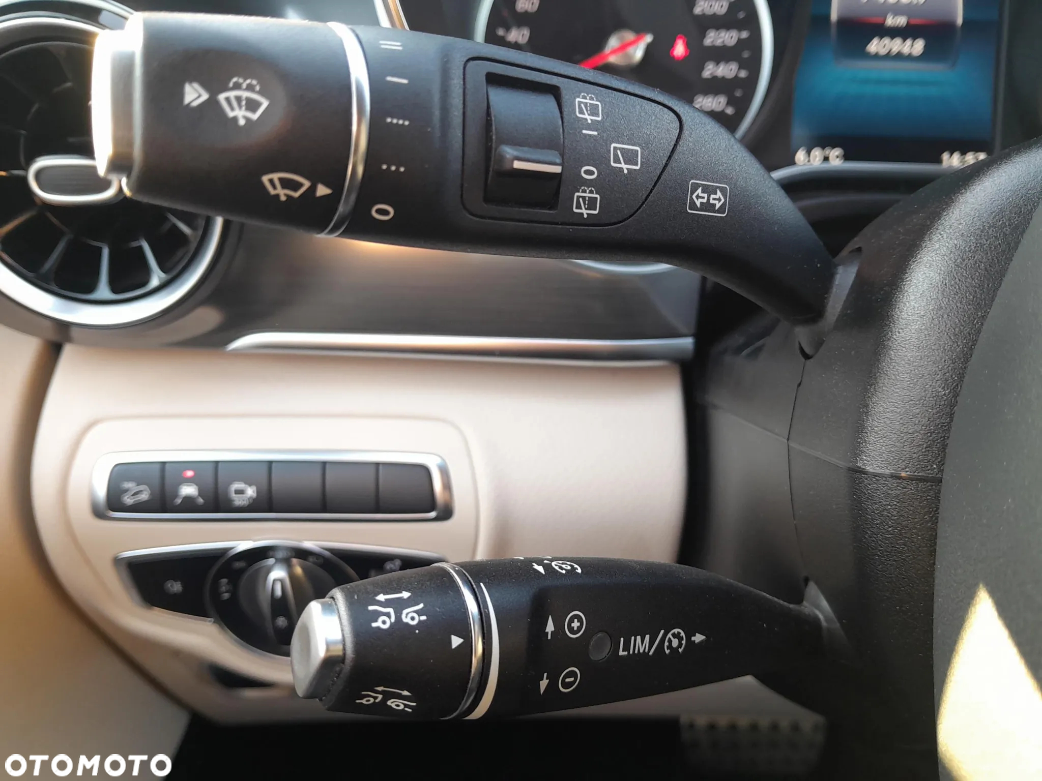 Mercedes-Benz Klasa V 300 d Exclusive 9G-Tronic (d³ugi) - 14
