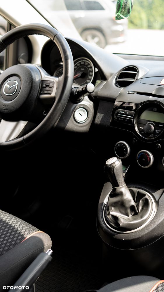 Mazda 2 1.5 MZR Sports-Line - 13
