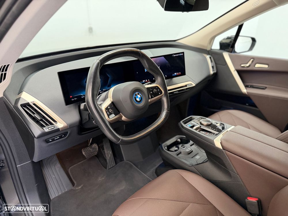 BMW iX xDrive 50 Pack Desportivo - 5