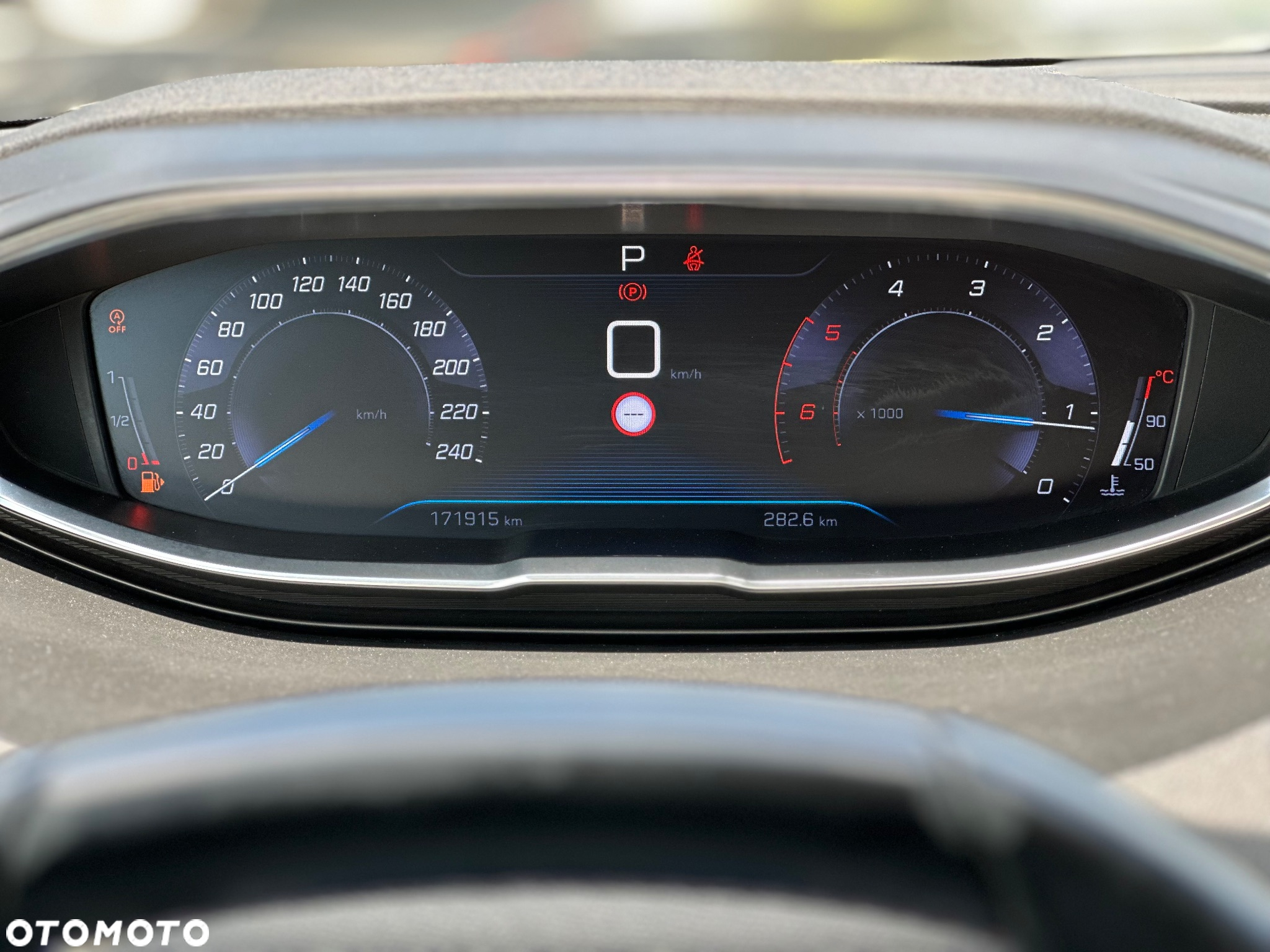 Peugeot 3008 1.6 BlueHDi Allure S&S EAT6 - 17
