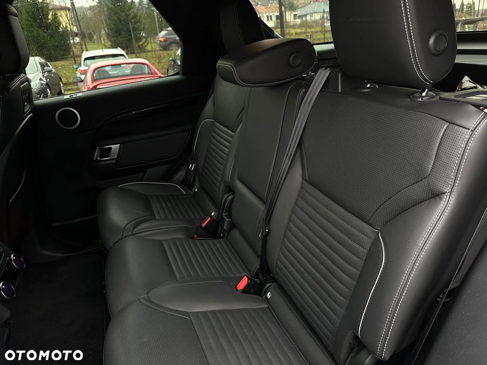 Land Rover Discovery 3.0 D250 mHEV R-Dynamic HSE - 14