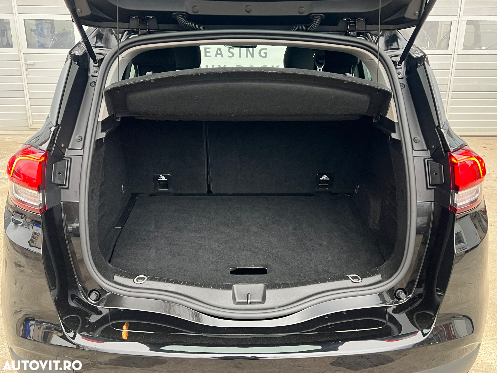 Renault Scenic - 24