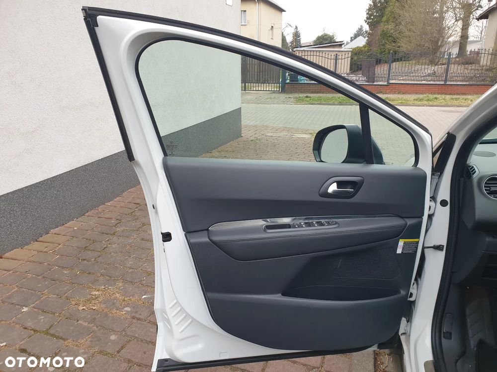 Peugeot 3008 HDi 150 Allure - 22