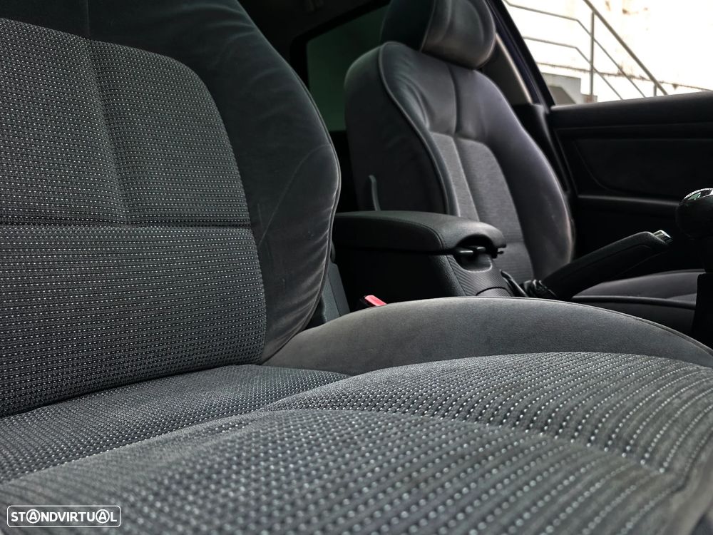 Peugeot 407 SW 1.6 HDi Executive - 51