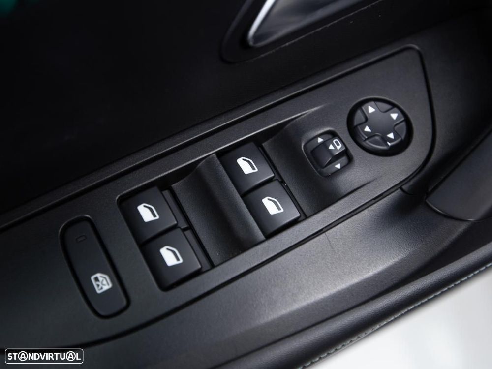 Peugeot e-2008 50 kWh Allure Pack - 13
