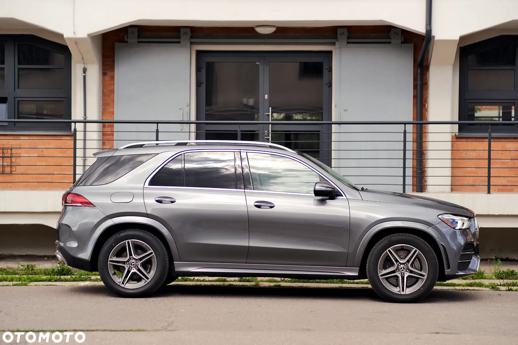 Mercedes-Benz GLE 450 4Matic 9G-TRONIC AMG Line - 13