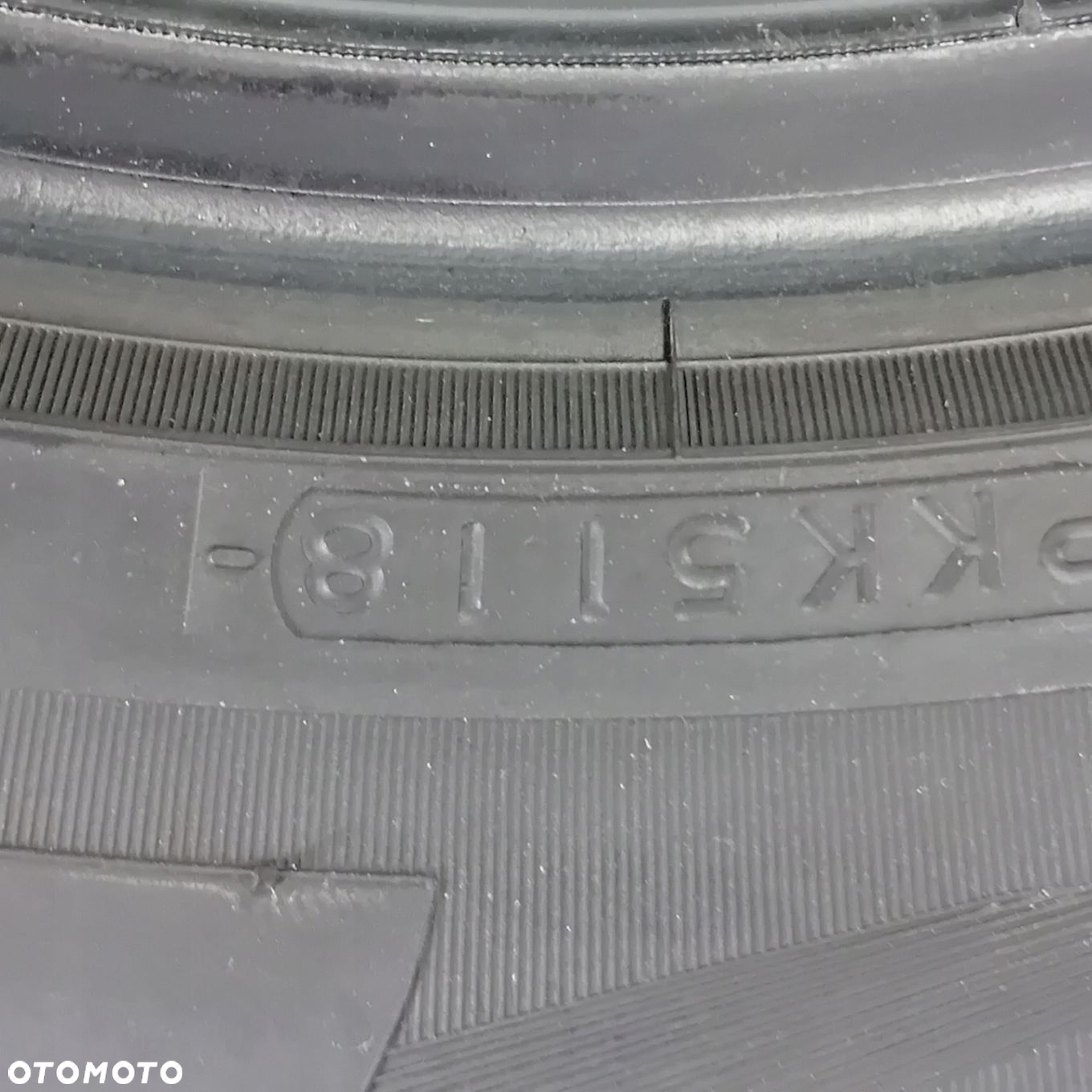 255/60R17 110W Yokohama Advan Sport V105 7mm 84600 - 4