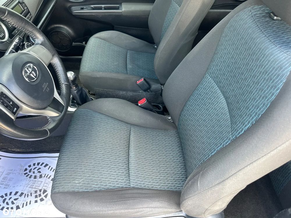 Toyota Yaris 1.0 Luna - 19