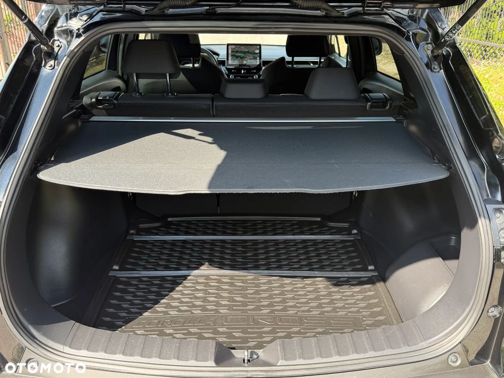 Toyota Corolla Cross 2.0 Hybrid Comfort - 36