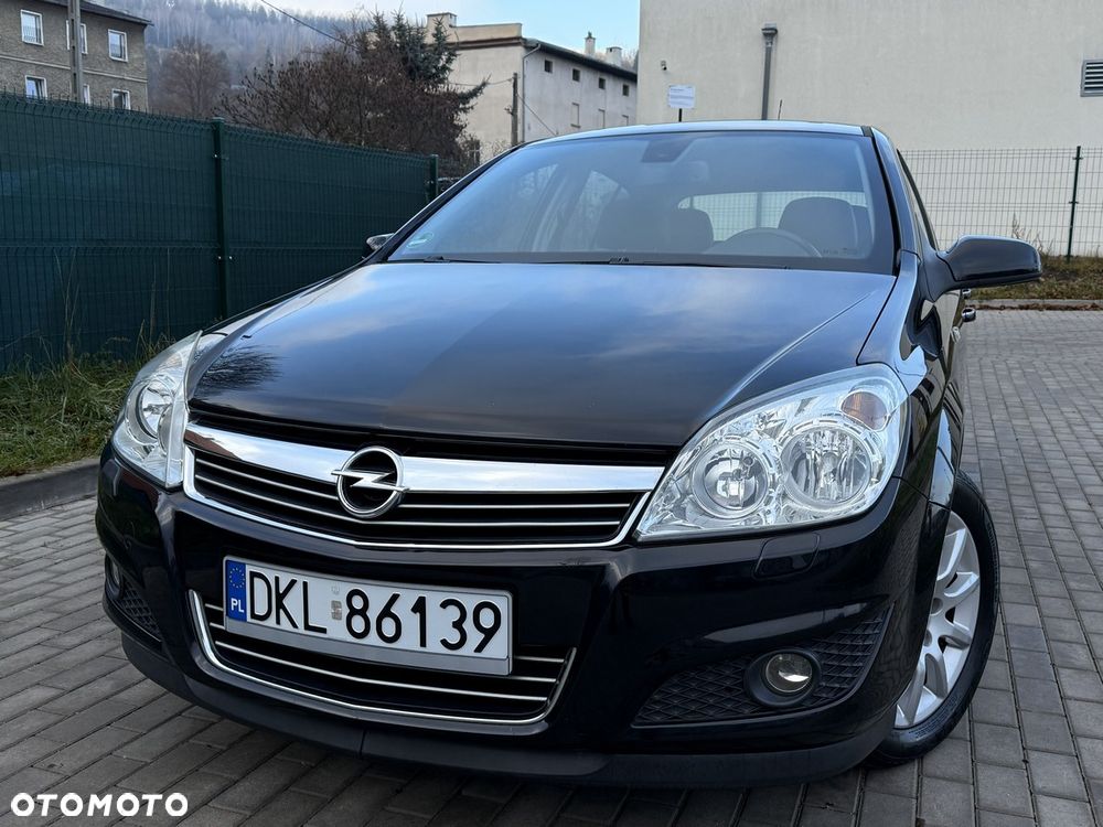 Opel Astra 1.8 Innovation - 1