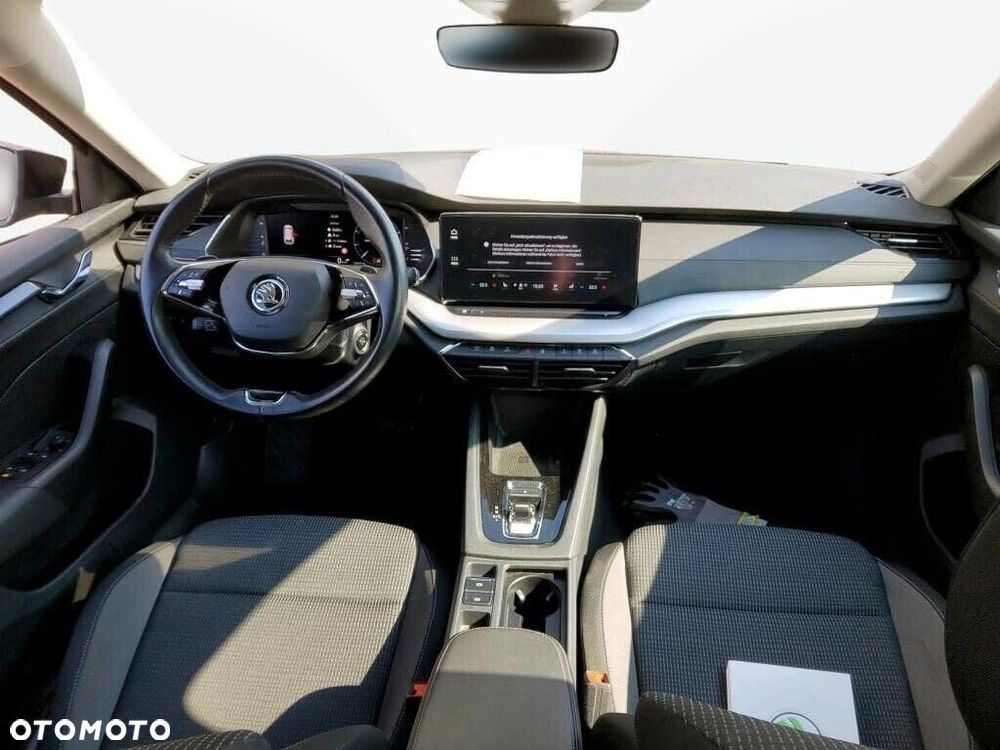 Skoda Octavia 2.0 TDI Ambition DSG - 3