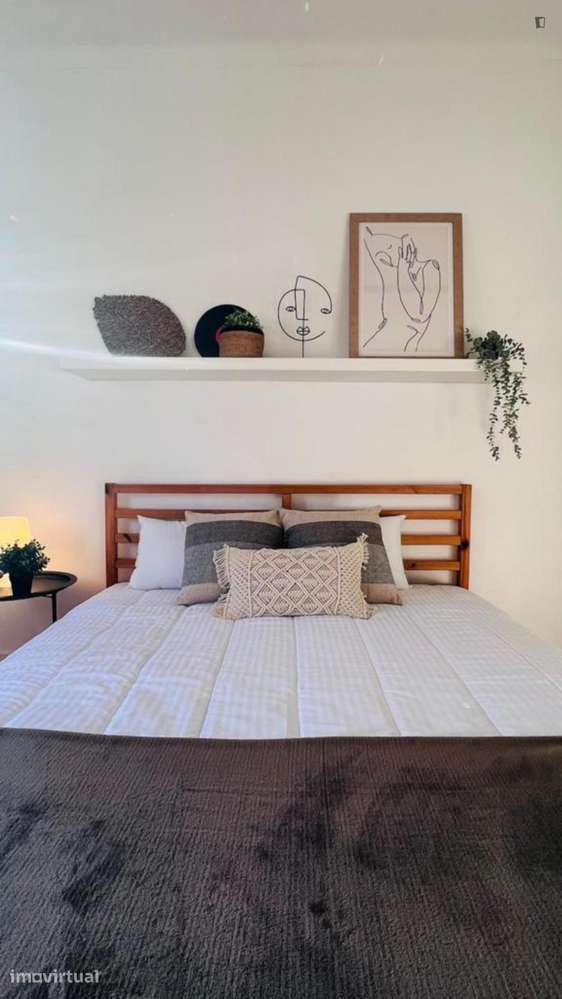 Quarto - localizado em Olivais Coimbra - Grande imagem: 4/14