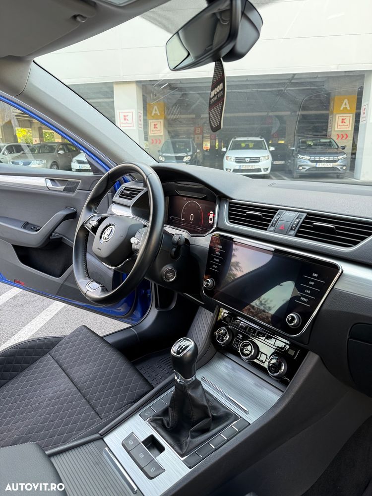 SKODA Superb 2022 — imagine 6