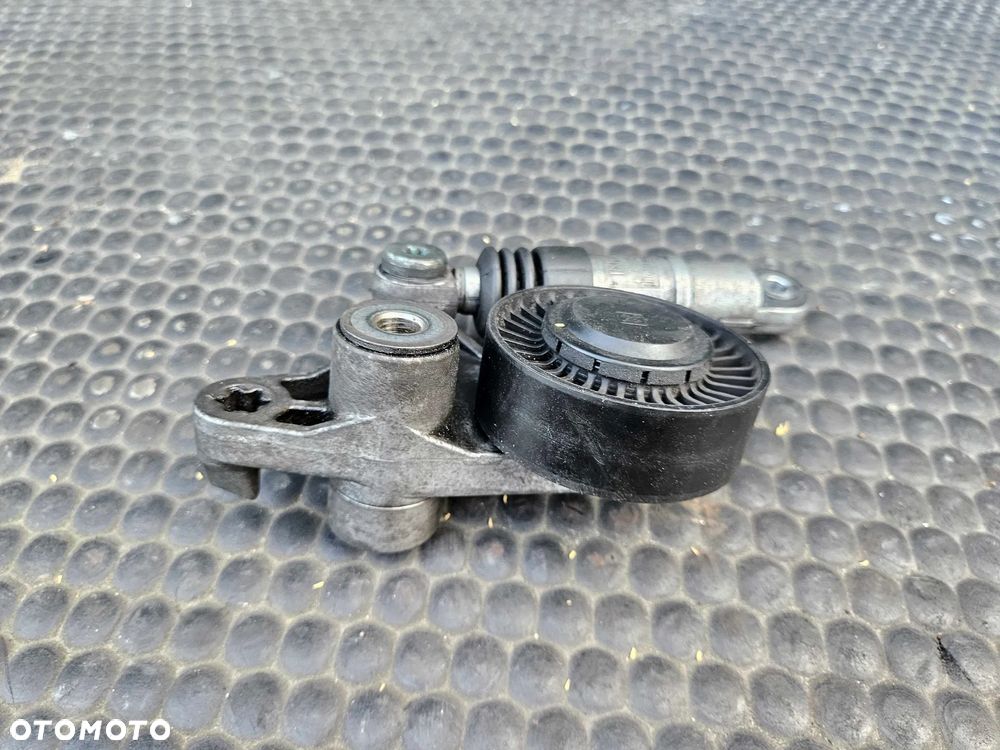 Napinacz Paska Klinowego Wielorowkowego Tlumik Drgan Lapa Rolka 2.7 3.0 TDI V6 Audi A4 B8 A5 A6 Q5 - 7