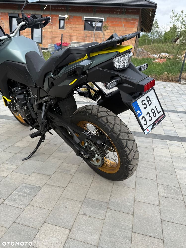 Suzuki V-STROM - 11