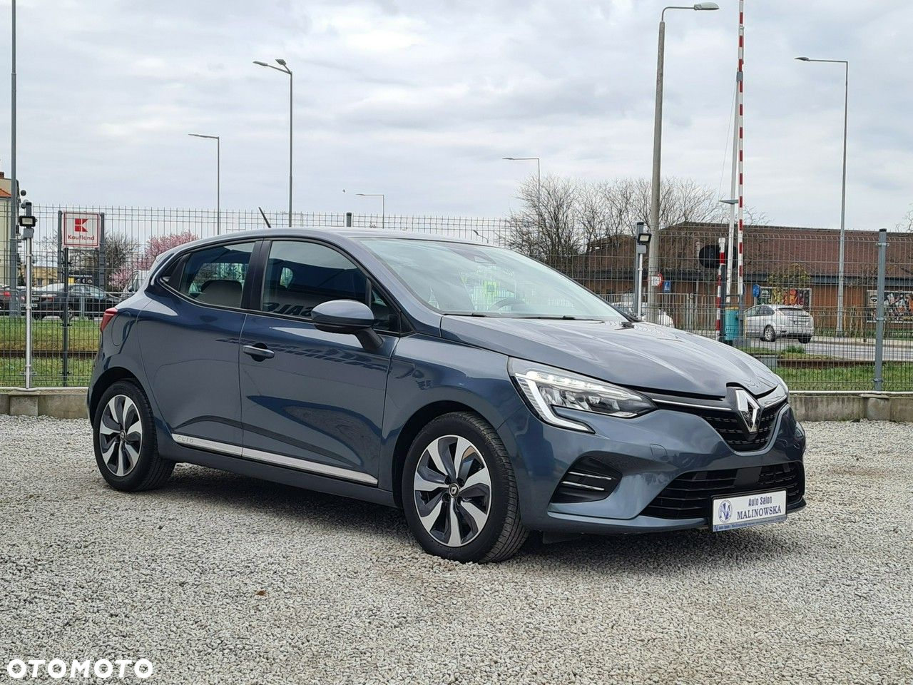 Renault Clio E-TECH Hybrid 140 EXPERIENCE - 8