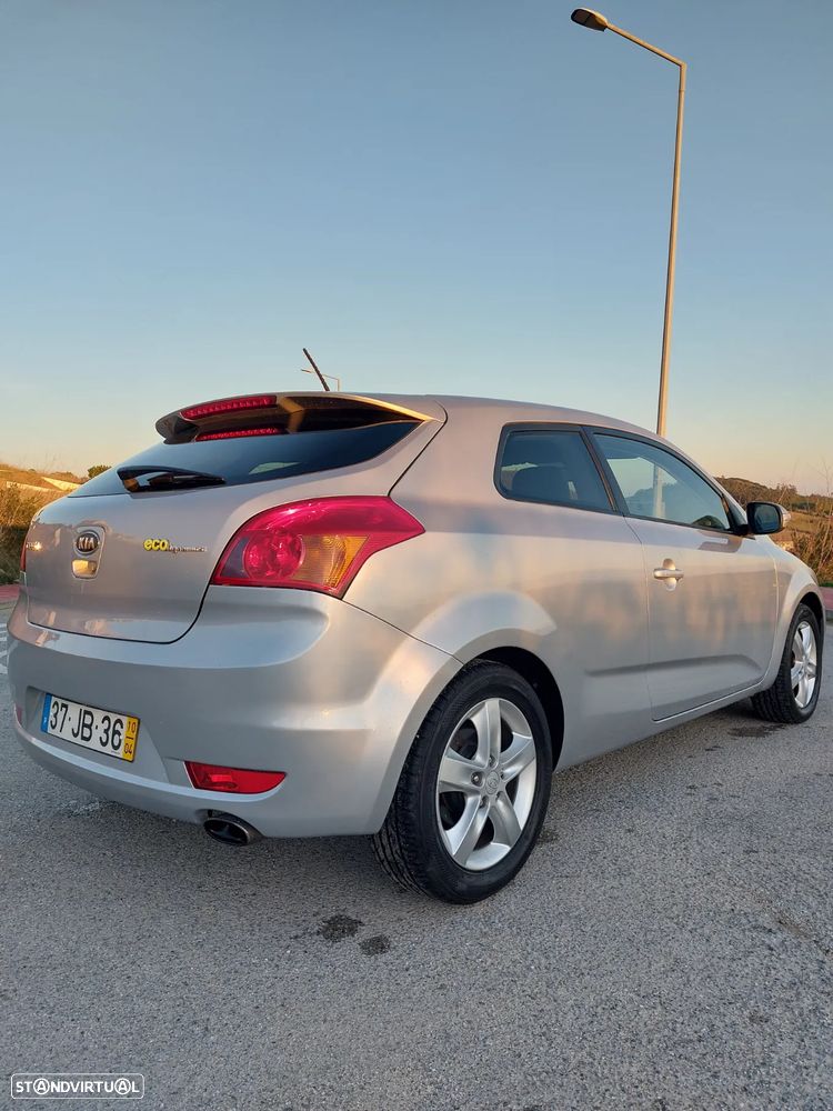 Kia Ceed S Coupé 1.4 CVVT EX ISG - 6