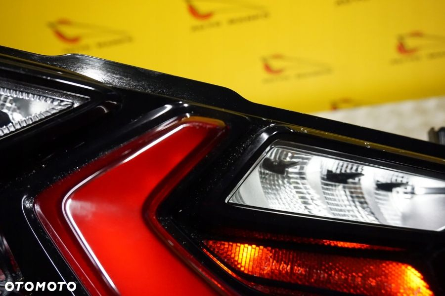 CHEVROLET CORVETTE C8 2019 - LAMPA TYŁ LEWA TYLNA LED EU - 9