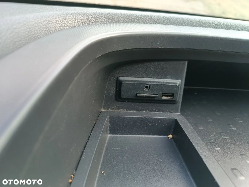 Opel Vivaro LONG L2H1 1.6 diesel 125kM 2019rok 155tyś.km EURO 6! AUTO W PEŁNI SPRAWNE, NIE WYMAGA WKŁADU FINANSOWEGO!!!SPROWADZONY ZE SZWECJI- ZAREJESTROWANY! - 34