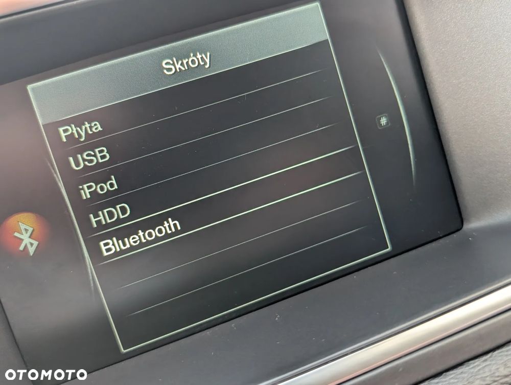 Volvo V40 Cross Country - 27
