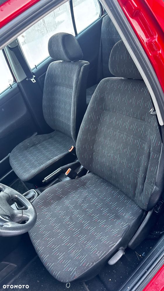 Volkswagen Golf - 21