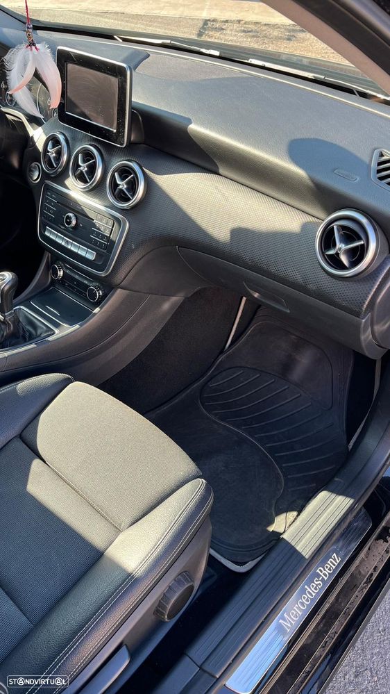 Mercedes-Benz A 160 d Urban - 9