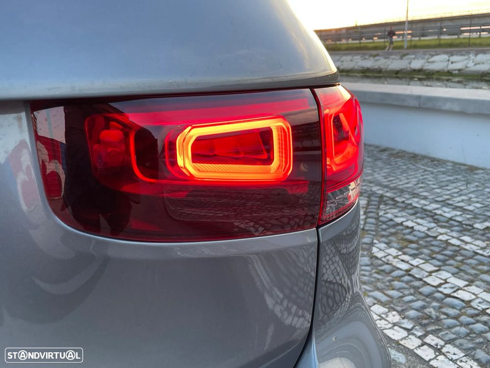 Mercedes-Benz GLB 180 d 8G-DCT Progressive - 11