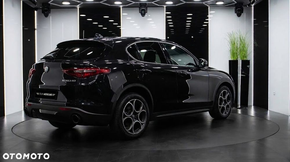 Alfa Romeo Stelvio 2022 photo 4