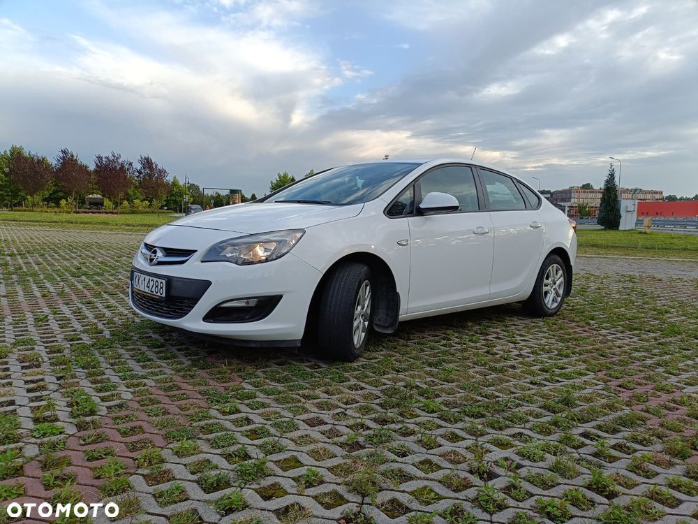 Opel Astra 2017 photo 2