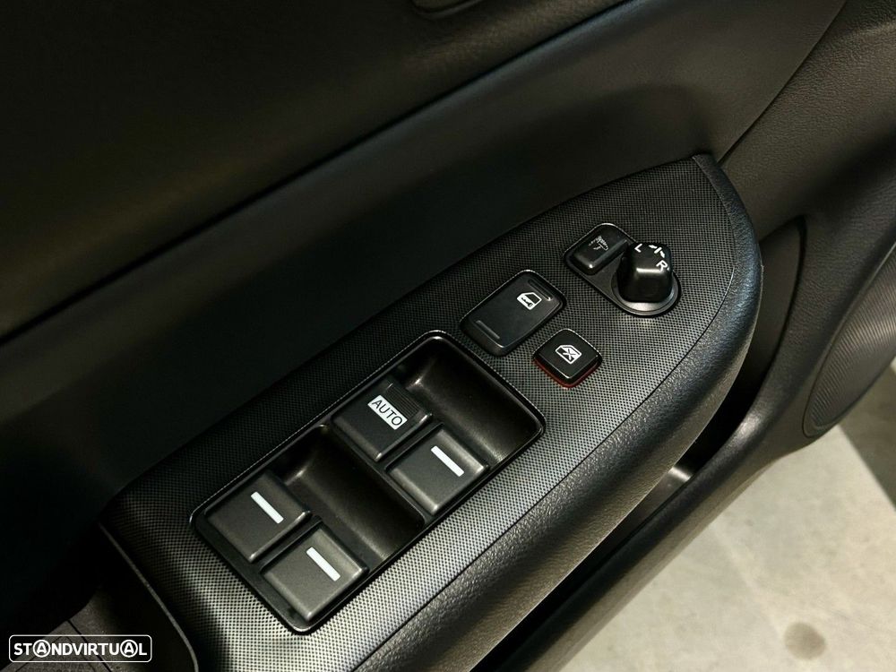 Honda Accord 2.0 Sport - 37