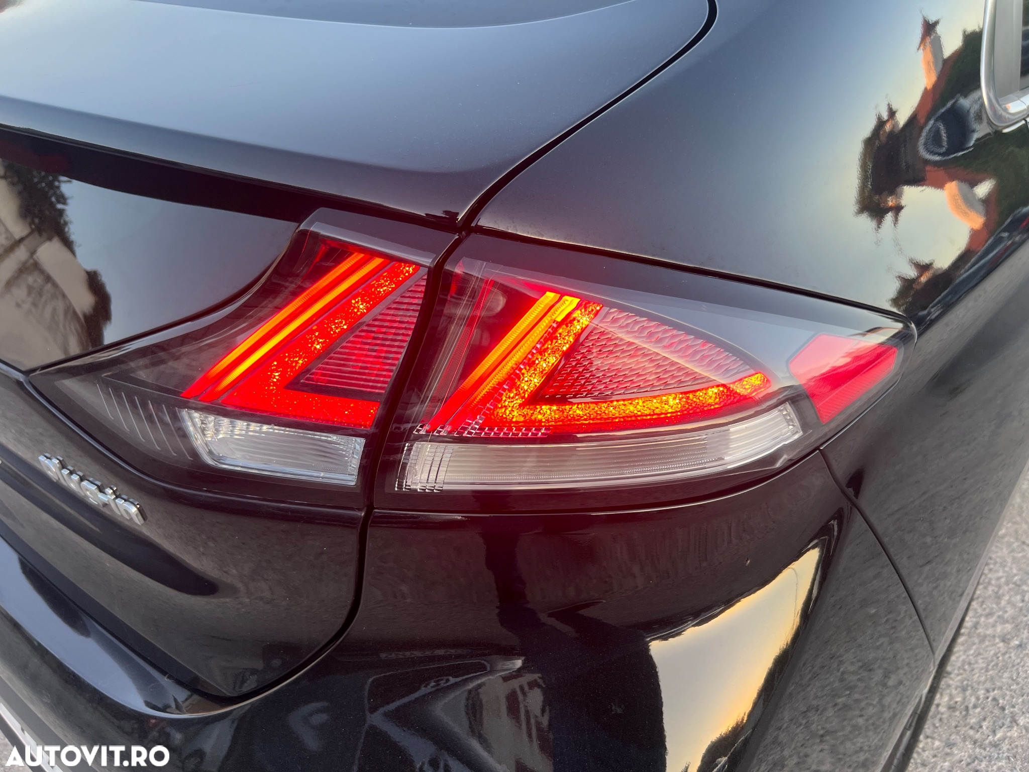 Hyundai IONIQ Plug-In Hybrid 1.6 141CP Exclusive - 35