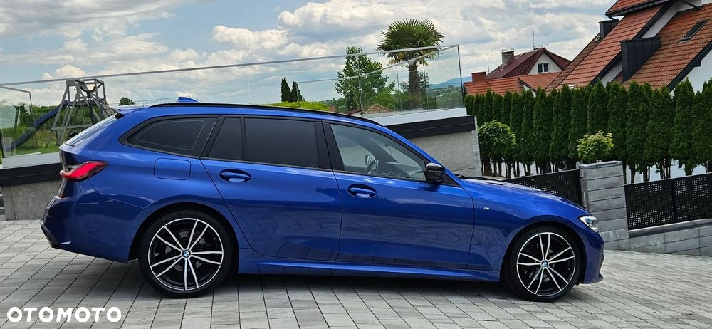 BMW Seria 3 320d Touring xDrive Edition M Sport Shadow - 12