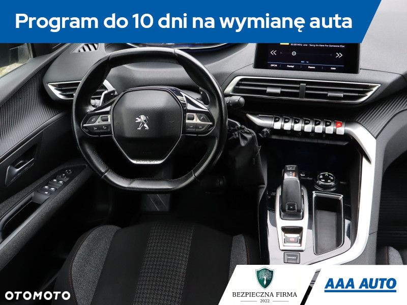 Peugeot 5008 - 8