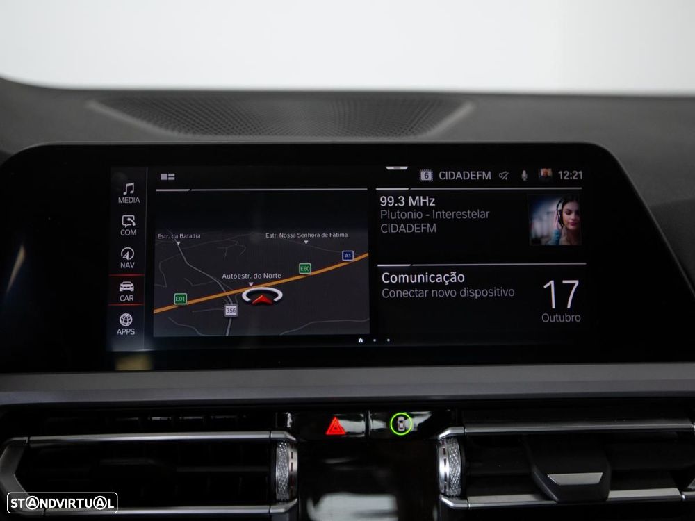 BMW 330 e Touring Corporate Edition Auto - 18
