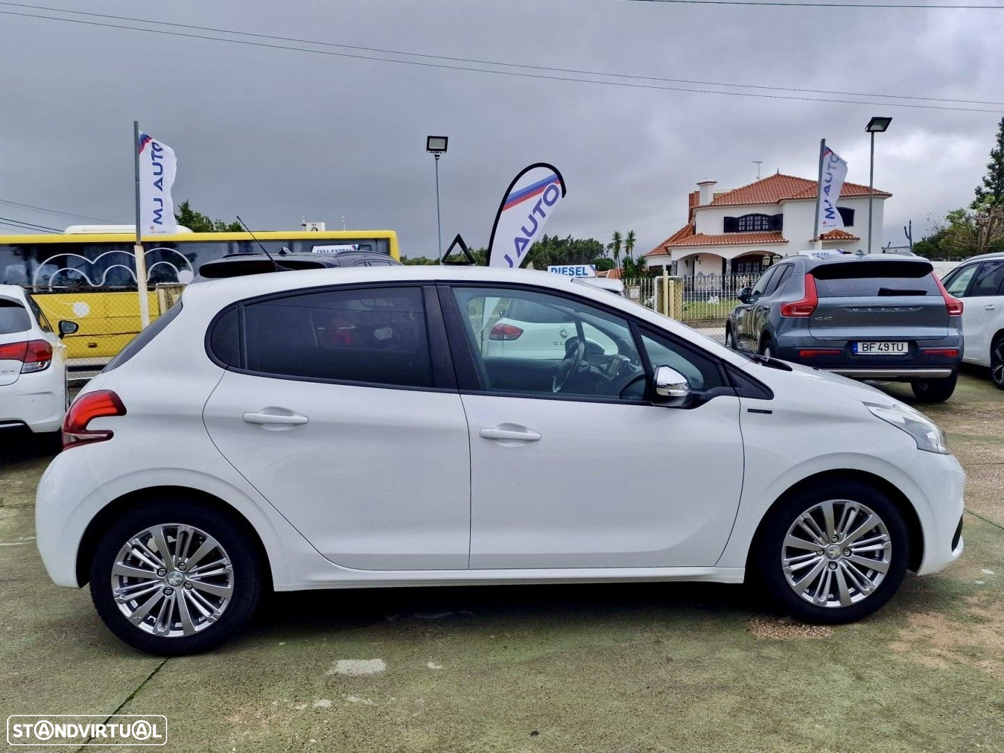 Peugeot 208 1.5 BlueHDi Signature - 5