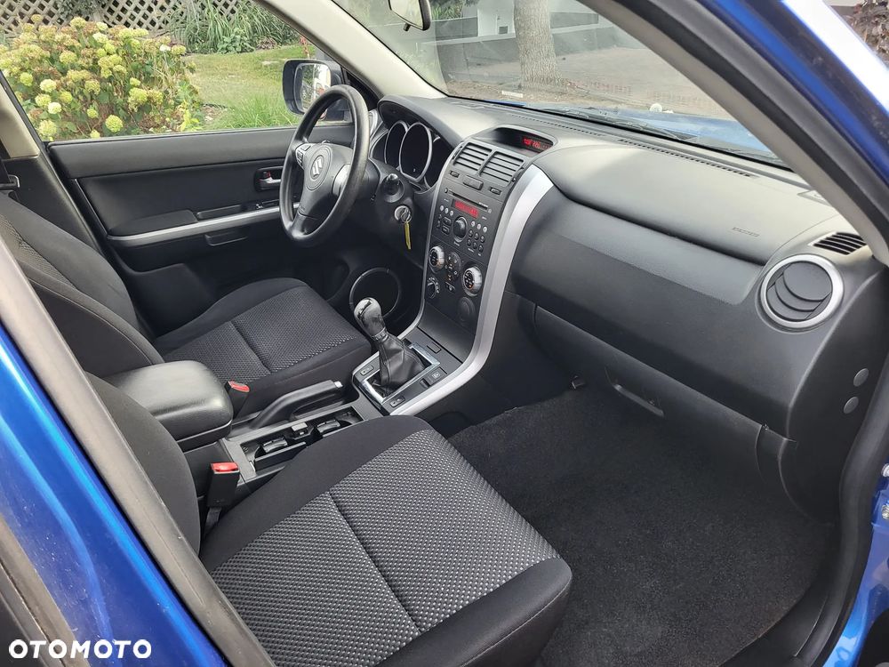 Suzuki Grand Vitara 1.9 DDiS Comfort - 28