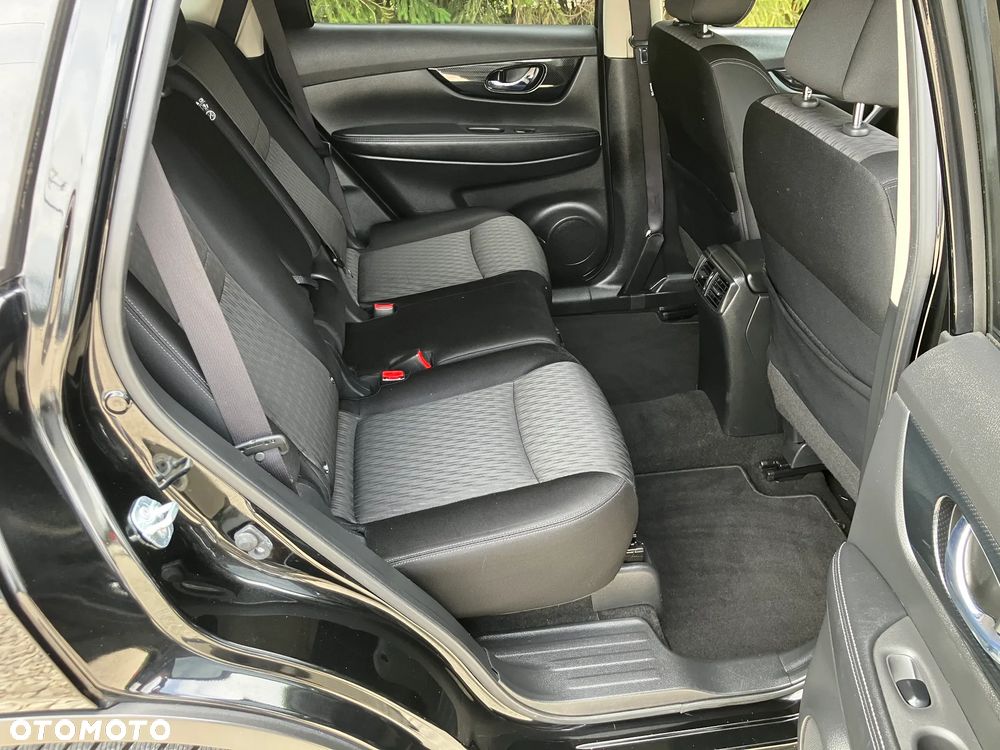 Nissan X-Trail 2.0 dCi Xtronic Acenta - 37