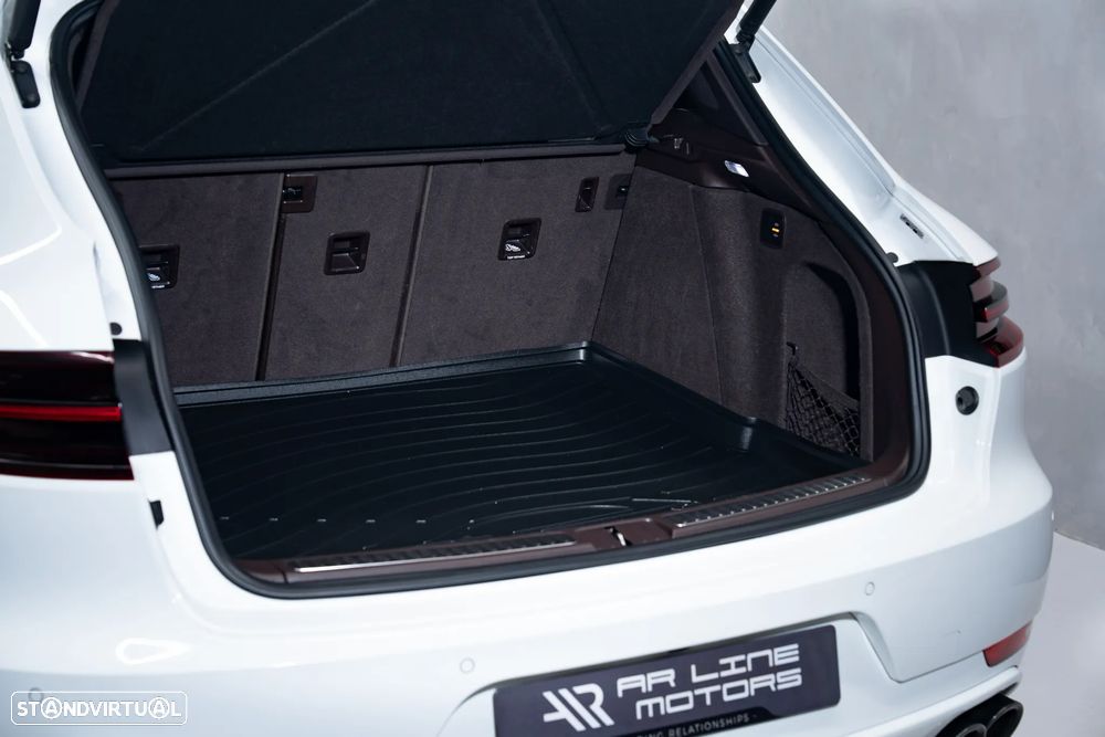 Porsche Macan Turbo PDK - 11