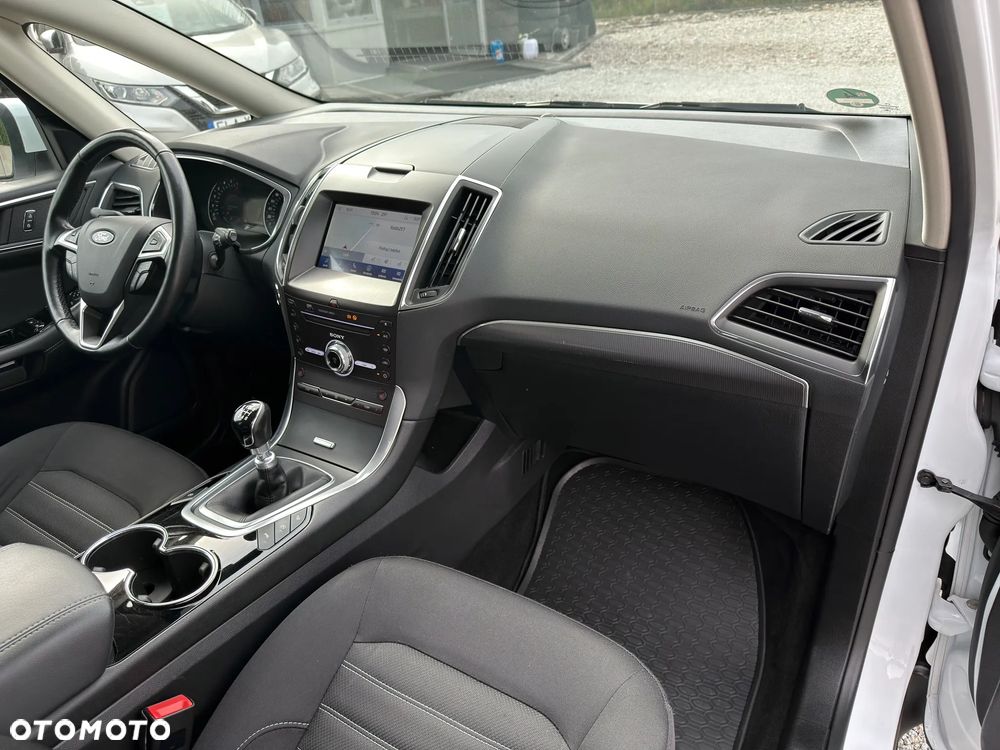 Ford Galaxy 2.0 EcoBlue S&S TITANIUM - 24