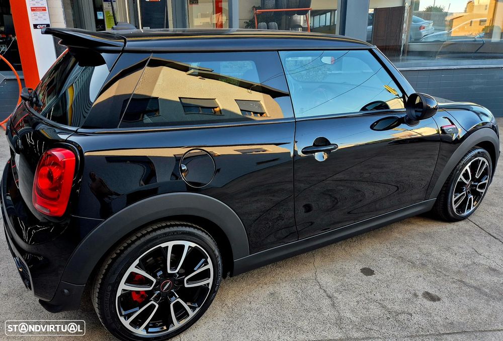 MINI 3 Portas One JCW - 19