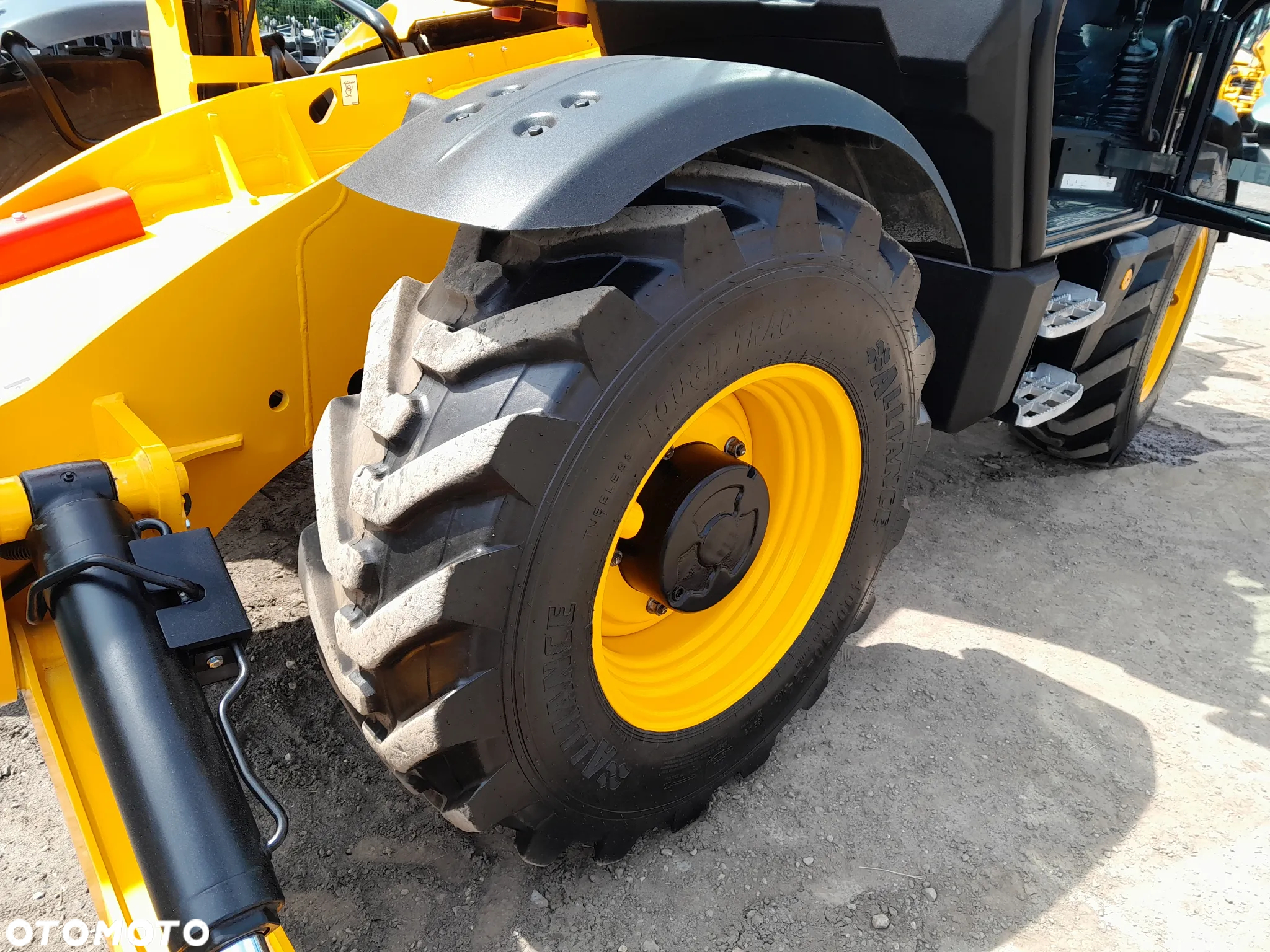 JCB 540-140 - 17