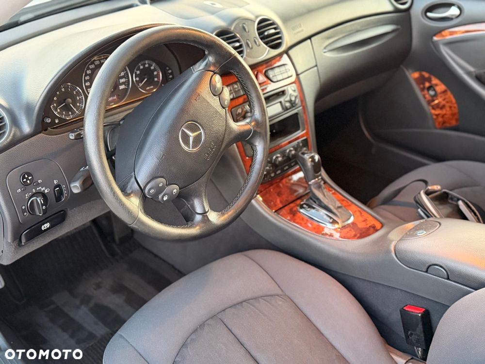 Mercedes-Benz CLK - 4